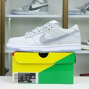 Nike Dunk SB Low "White Lobster"